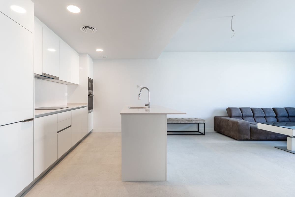 2 bedroom Apartment for sale in Estepona with pool garage - € 520,000 (Ref: 9442825)