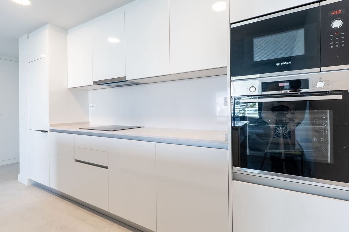 2 bedroom Apartment for sale in Estepona with pool garage - € 520,000 (Ref: 9442825)