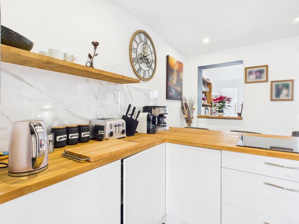 3 chambre Villa/Maison à vendre à Estepona avec piscine - 390 000 € (Ref: 9442827)