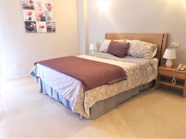 2 makuuhuone Huoneisto myytävänä paikassa Atalaya-Isdabe, Estepona mukana uima-altaan 
autotalli - 279 000 € (Ref: 9444646)