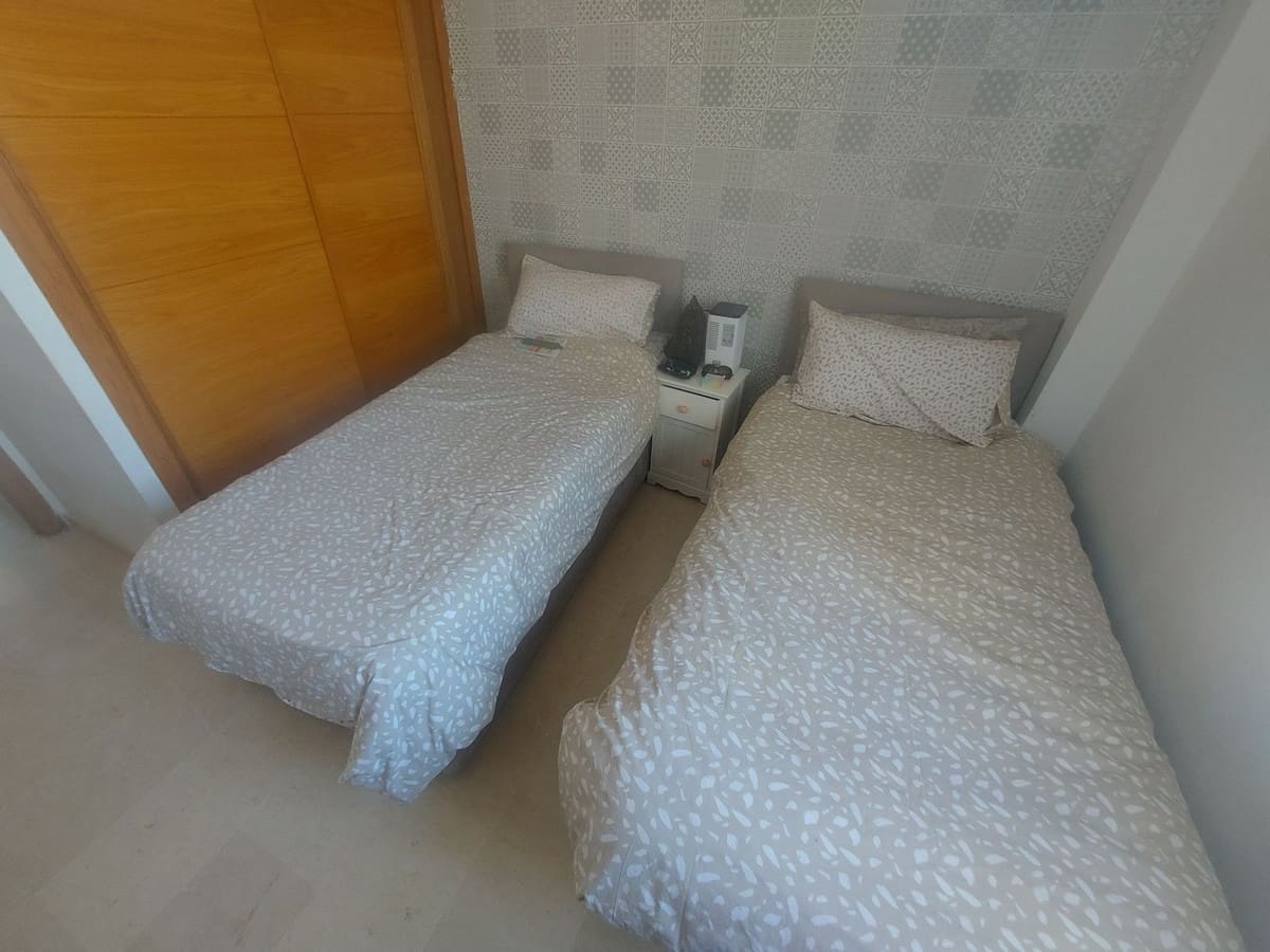 2 soveværelse Lejlighed til salg i La Duquesa / Puerto de la Duquesa med swimmingpool garage - € 275.000 (Ref: 9444647)