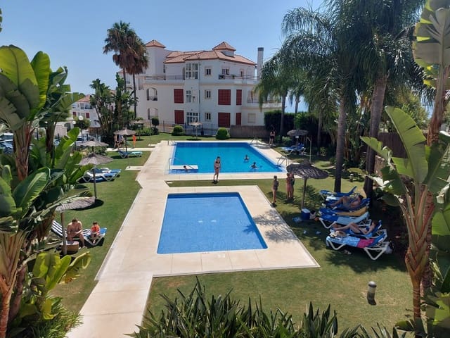 2 quarto Apartamento para venda em La Duquesa / Puerto de la Duquesa, Manilva com piscina garagem - 275 000 € (Ref: 9444647)