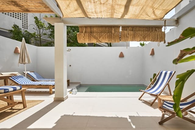 3 chambre Maison de Ville à vendre à El Paraiso, Estepona avec piscine garage - 585 000 € (Ref: 9444651)