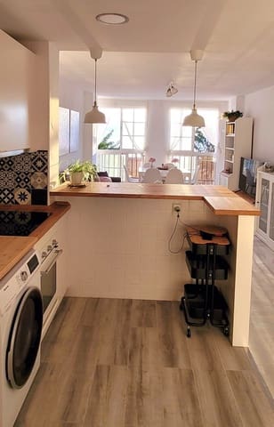 2 bedroom Apartment for sale in San Luis de Sabinillas, Manilva - € 295,000 (Ref: 9444861)