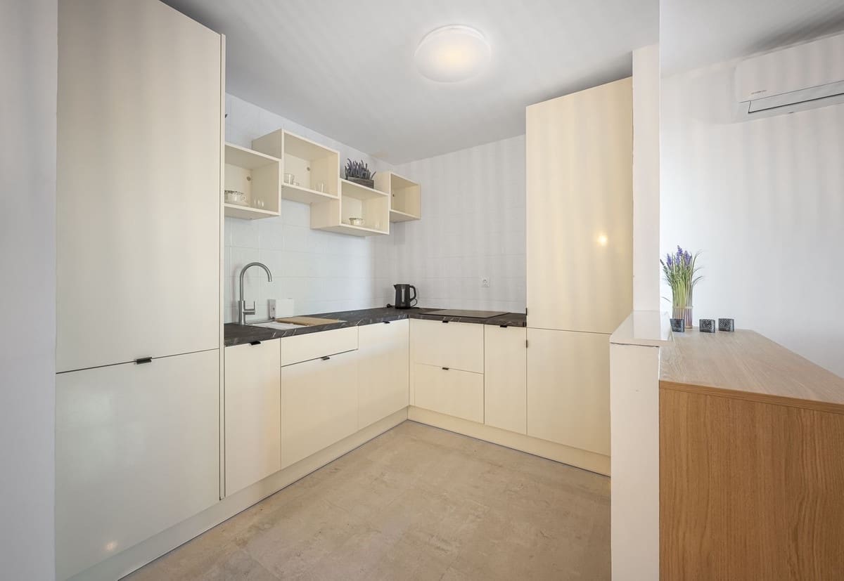 2 quarto Apartamento para venda em Manilva com piscina - 290 000 € (Ref: 9444862)