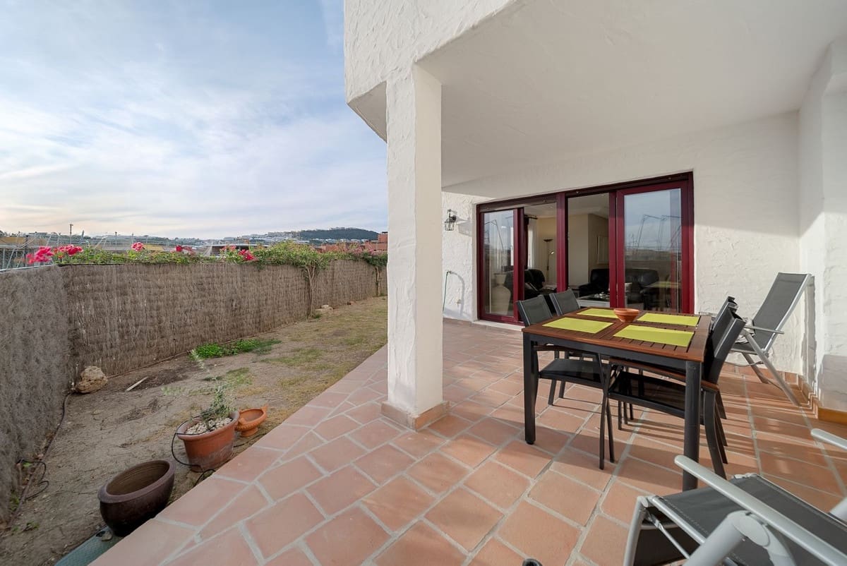 2 soverom Leilighet til salgs i Bahia de Casares med svømmebasseng garasje - € 370 000 (Ref: 9446975)