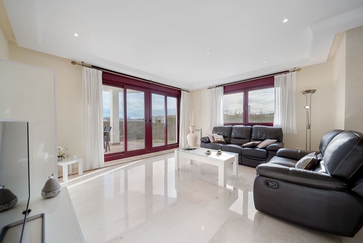 2 soverom Leilighet til salgs i Bahia de Casares med svømmebasseng garasje - € 370 000 (Ref: 9446975)