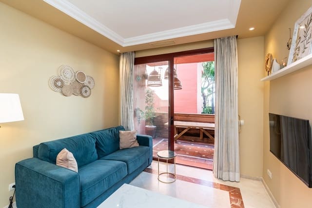 3 Zimmer Apartment zu verkaufen in Marbella mit Pool - 475.000 € (Ref: 9450045)