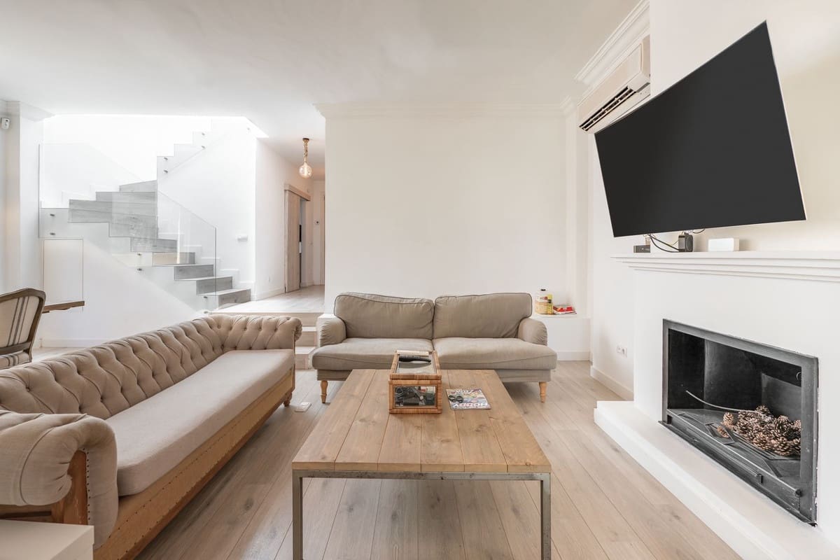 5 chambre Maison de Ville à vendre à Guadalmina avec piscine garage - 899 000 € (Ref: 9450046)