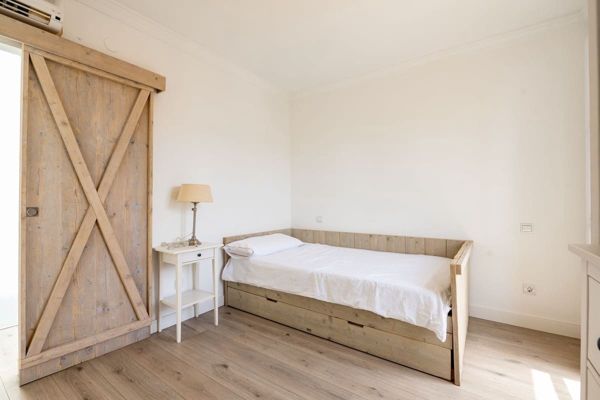 5 chambre Maison de Ville à vendre à Guadalmina avec piscine garage - 899 000 € (Ref: 9450046)