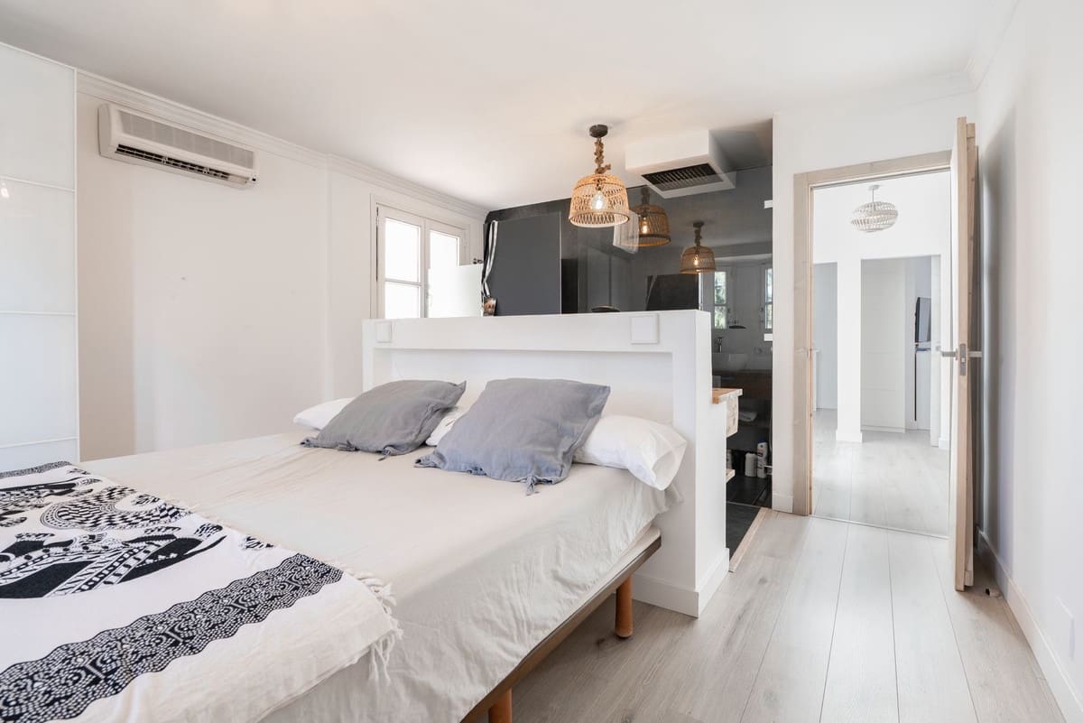 5 chambre Maison de Ville à vendre à Guadalmina avec piscine garage - 899 000 € (Ref: 9450046)