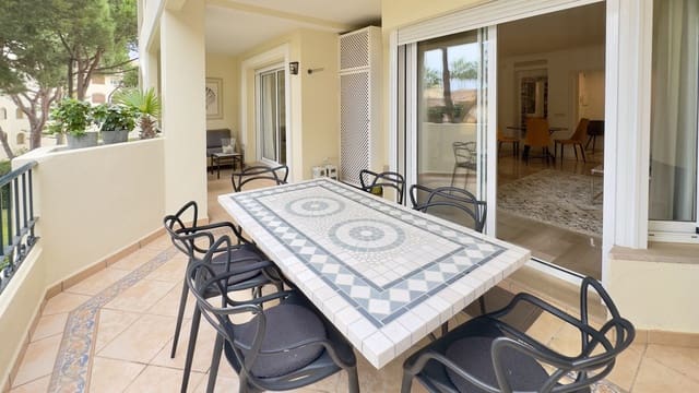 2 soveværelse Lejlighed til salg i Elviria, Marbella med swimmingpool garage - € 720.000 (Ref: 9450049)