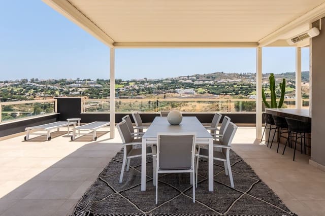 3 makuuhuone Kattohuoneisto myytävänä paikassa La Cala de Mijas, Mijas mukana uima-altaan 
autotalli - 749 000 € (Ref: 9451471)