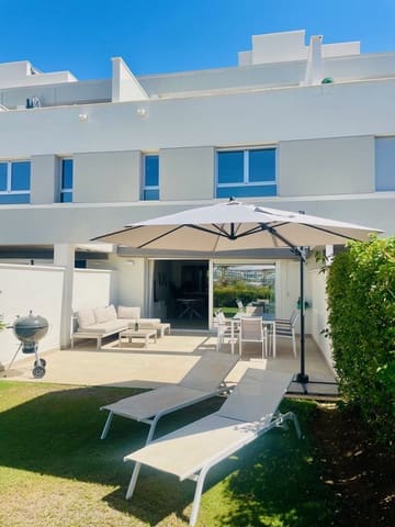 3 soverom Hus til salgs i La Cala de Mijas, Mijas med svømmebasseng garasje - € 659 000 (Ref: 9451472)