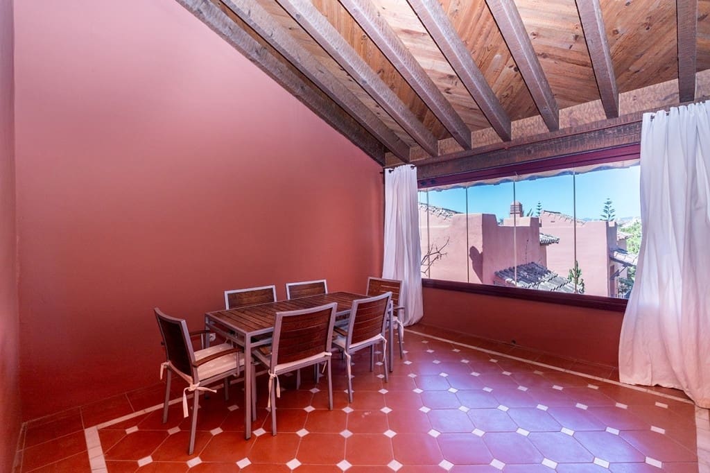 3 Zimmer Penthouse zu verkaufen in Marbella mit Pool - 640.000 € (Ref: 9451477)