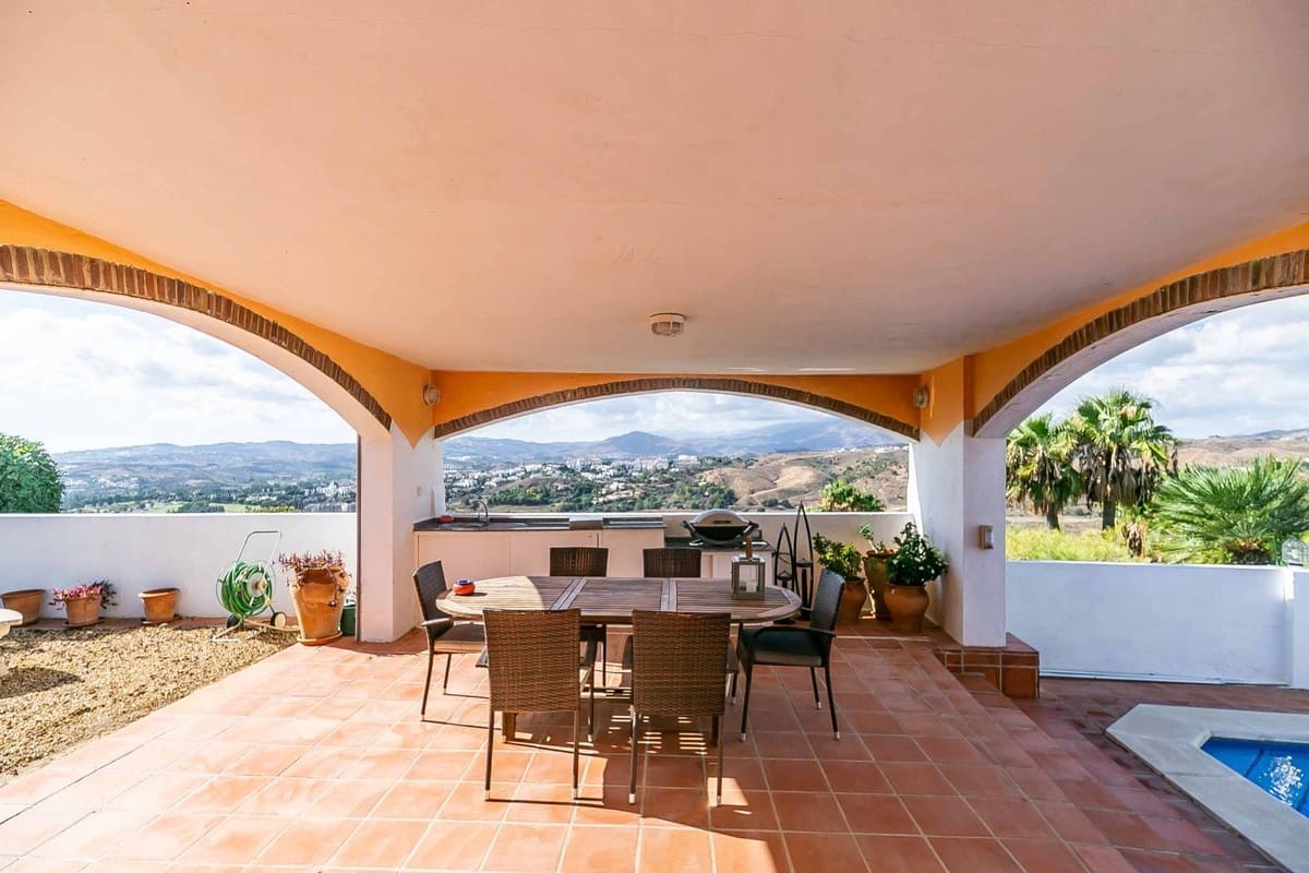 4 camera da letto Villa in vendita in Mijas con piscina garage - 899.000 € (Rif: 9453695)