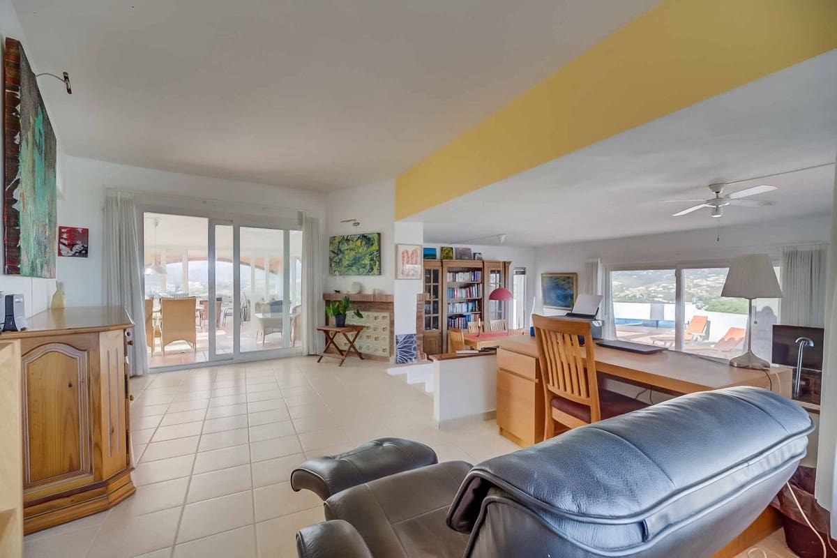 4 camera da letto Villa in vendita in Mijas con piscina garage - 899.000 € (Rif: 9453695)