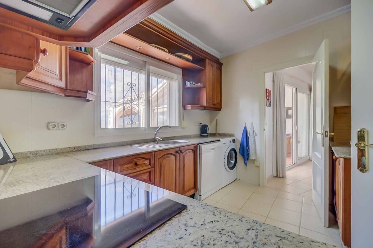 4 camera da letto Villa in vendita in Mijas con piscina garage - 899.000 € (Rif: 9453695)