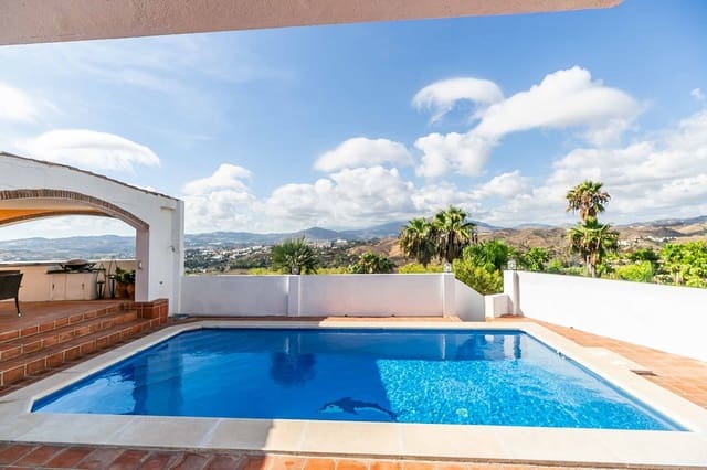 4 camera da letto Villa in vendita in Mijas con piscina garage - 899.000 € (Rif: 9453695)