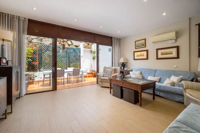 4 quarto Casa em Banda para venda em Mijas com piscina garagem - 529 000 € (Ref: 9453696)