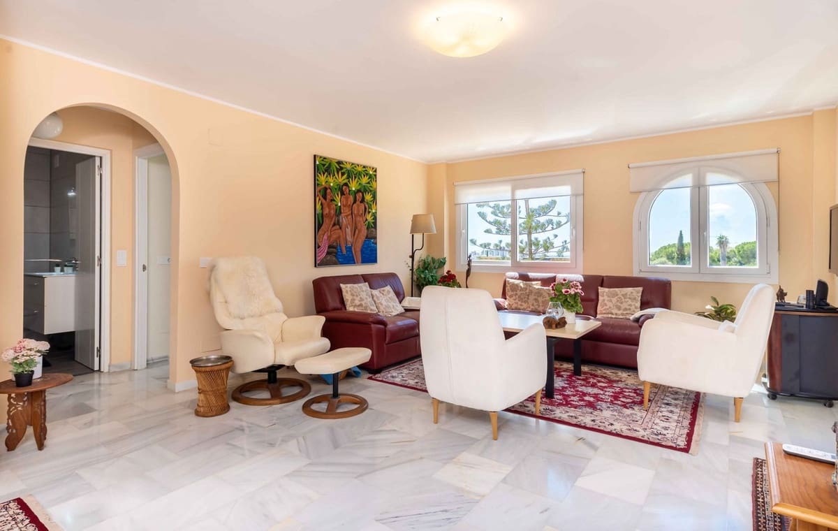 2 makuuhuone Kattohuoneisto myytävänä paikassa Mijas mukana uima-altaan - 395 000 € (Ref: 9453698)