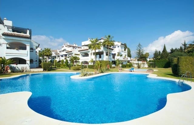 2 soverom Leilighet til salgs i San Pedro de Alcantara, Marbella med svømmebasseng garasje - € 729 000 (Ref: 9459651)