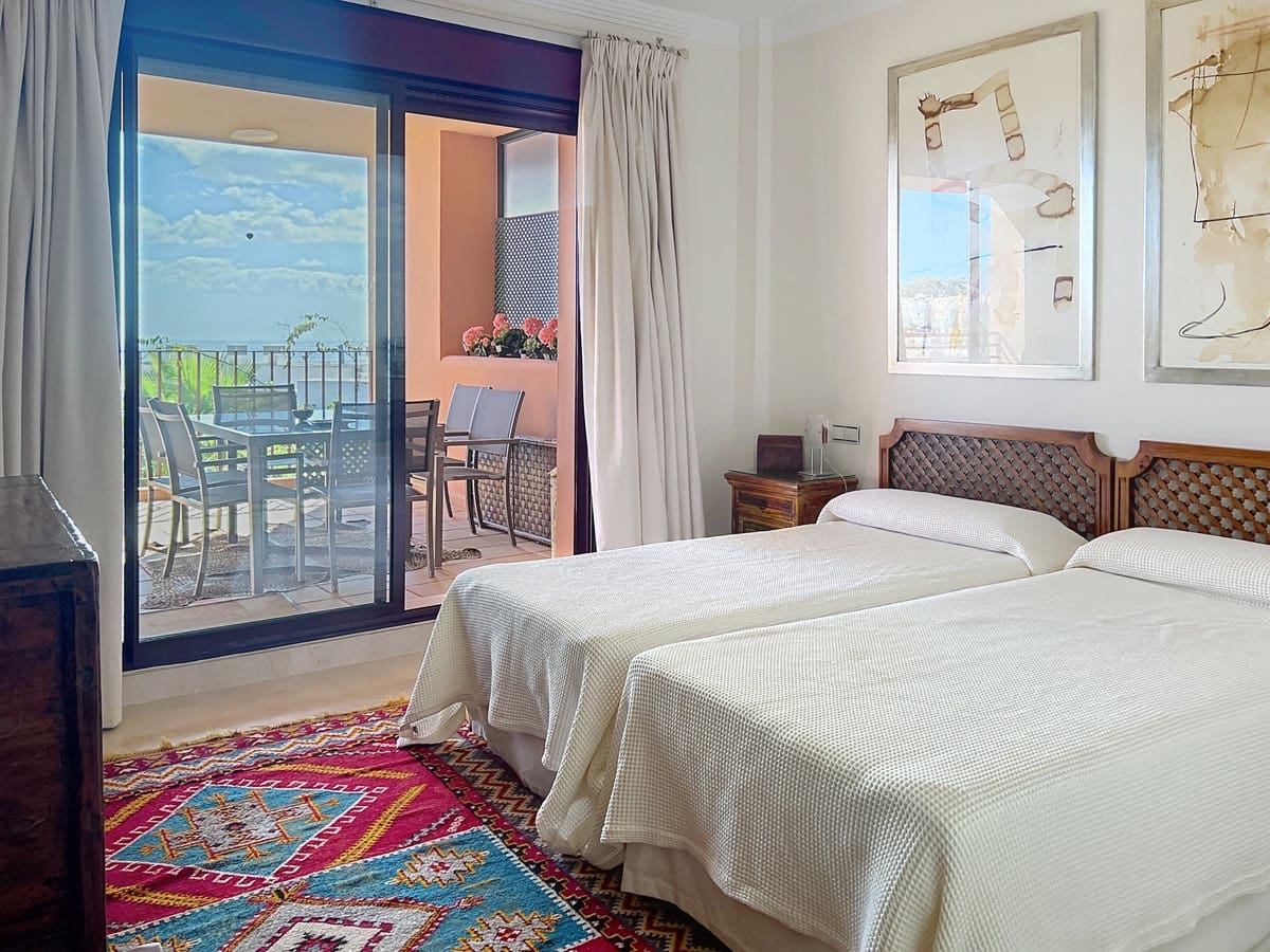 2 sypialnia Apartament na sprzedaż w Manilva z basenem - 439 000 € (Ref: 9471695)