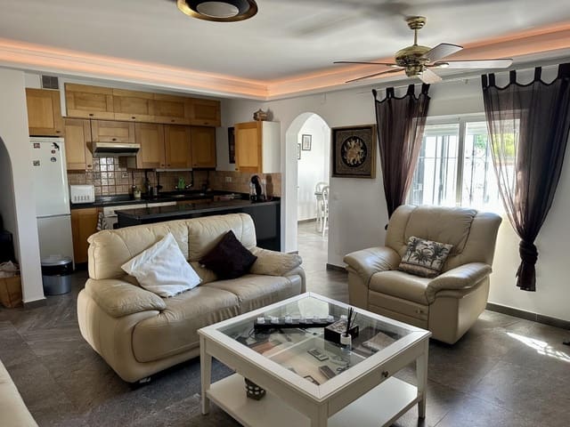 3 chambre Maison de Ville à vendre à Manilva avec piscine - 253 000 € (Ref: 9473276)