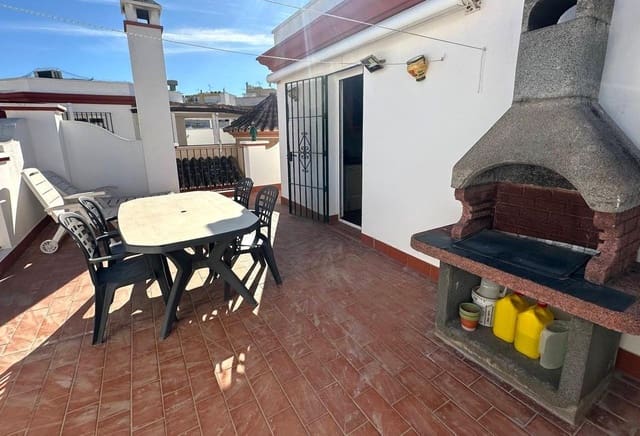 3 makuuhuone Omakotitalo myytävänä paikassa Estepona - 1 000 000 € (Ref: 9473447)