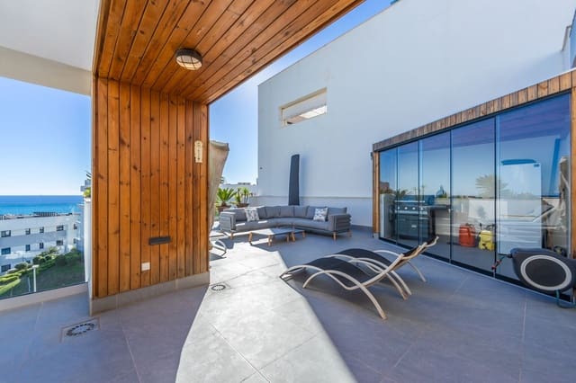 2 makuuhuone Kattohuoneisto myytävänä paikassa Bahia de Casares, Casares mukana uima-altaan 
autotalli - 535 000 € (Ref: 9474562)