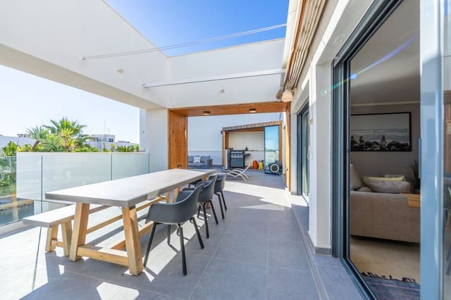 2 makuuhuone Kattohuoneisto myytävänä paikassa Bahia de Casares, Casares mukana uima-altaan 
autotalli - 535 000 € (Ref: 9474562)