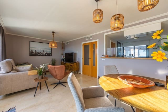 2 makuuhuone Kattohuoneisto myytävänä paikassa Bahia de Casares, Casares mukana uima-altaan 
autotalli - 535 000 € (Ref: 9474562)