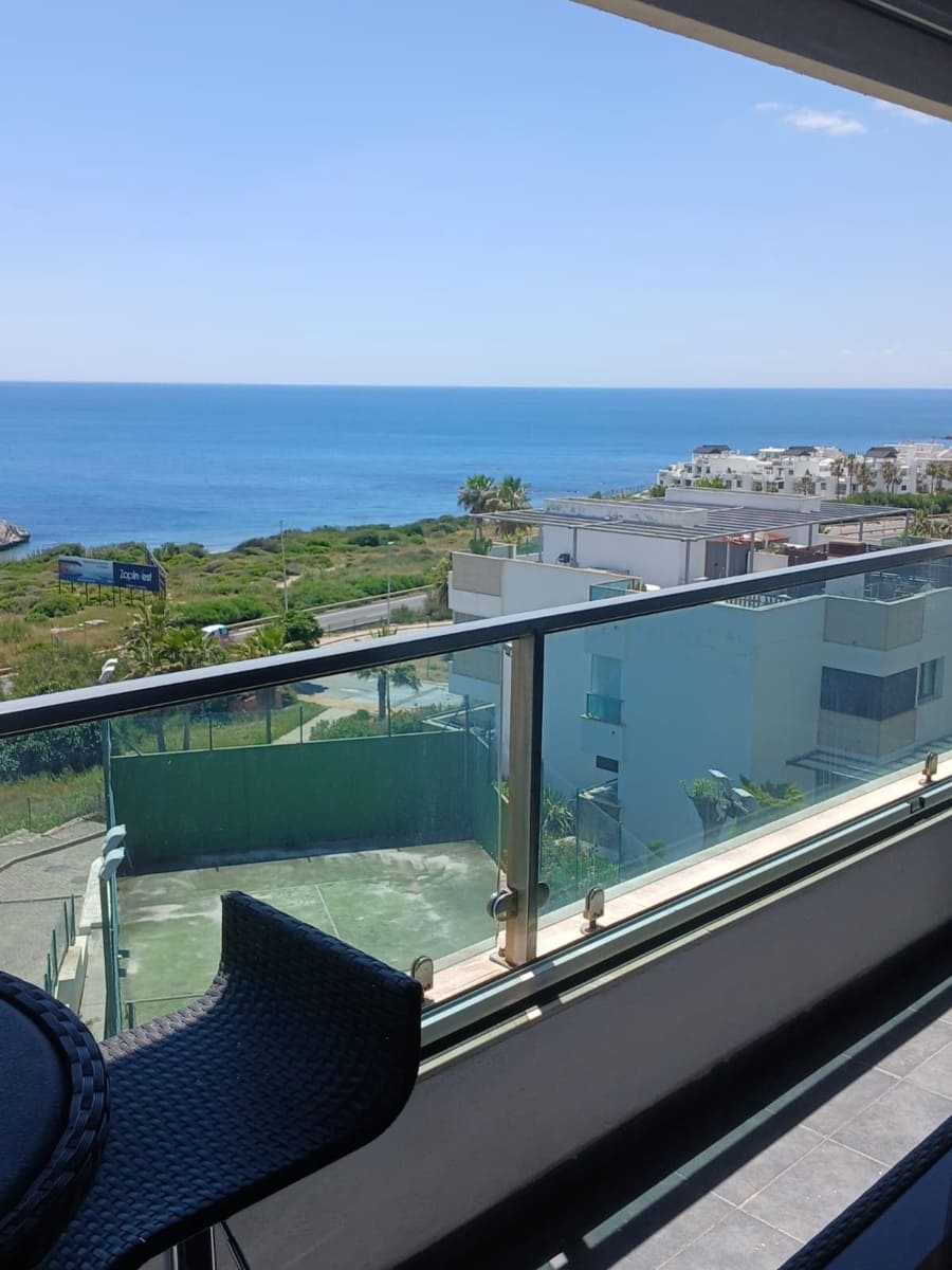 2 quarto Apartamento para venda em Estepona com piscina garagem - 380 000 € (Ref: 9475010)