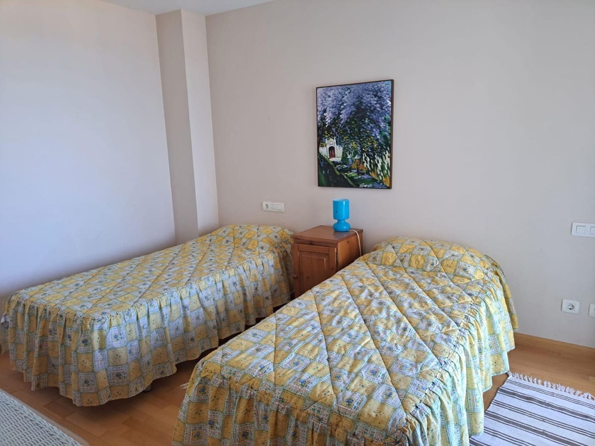 2 quarto Apartamento para venda em Estepona com piscina garagem - 380 000 € (Ref: 9475010)