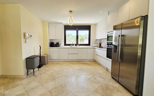 3 camera da letto Villa in vendita in Estepona con piscina garage - 945.000 € (Rif: 9480684)