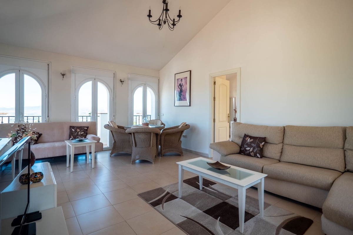 4 bedroom Villa for sale in Alhaurin el Grande with pool garage - € 750,000 (Ref: 9480769)