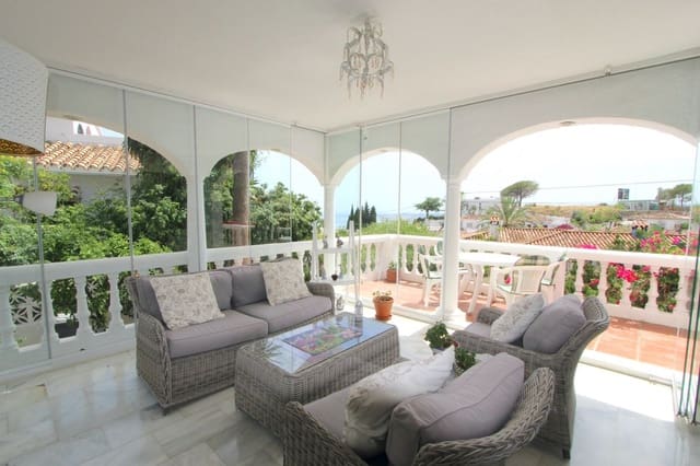 4 makuuhuone Huvila myytävänä paikassa La Capellania, Benalmádena mukana uima-altaan 
autotalli - 850 000 € (Ref: 9481331)