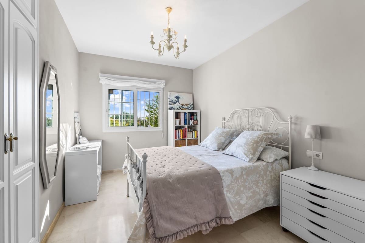 4 Zimmer Villa zu verkaufen in Mijas mit Pool Garage - 975.000 € (Ref: 9481591)