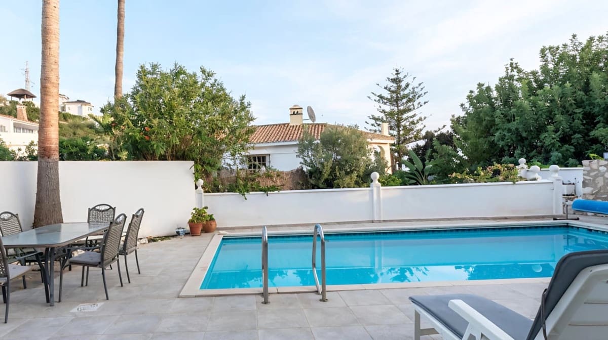4 soveværelse Villa til salg i Torreblanca del Sur med swimmingpool garage - € 649.000 (Ref: 9482176)
