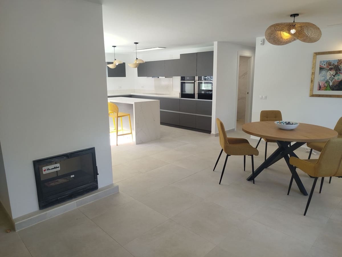 4 soveværelse Villa til salg i Mijas med swimmingpool garage - € 899.000 (Ref: 9482241)