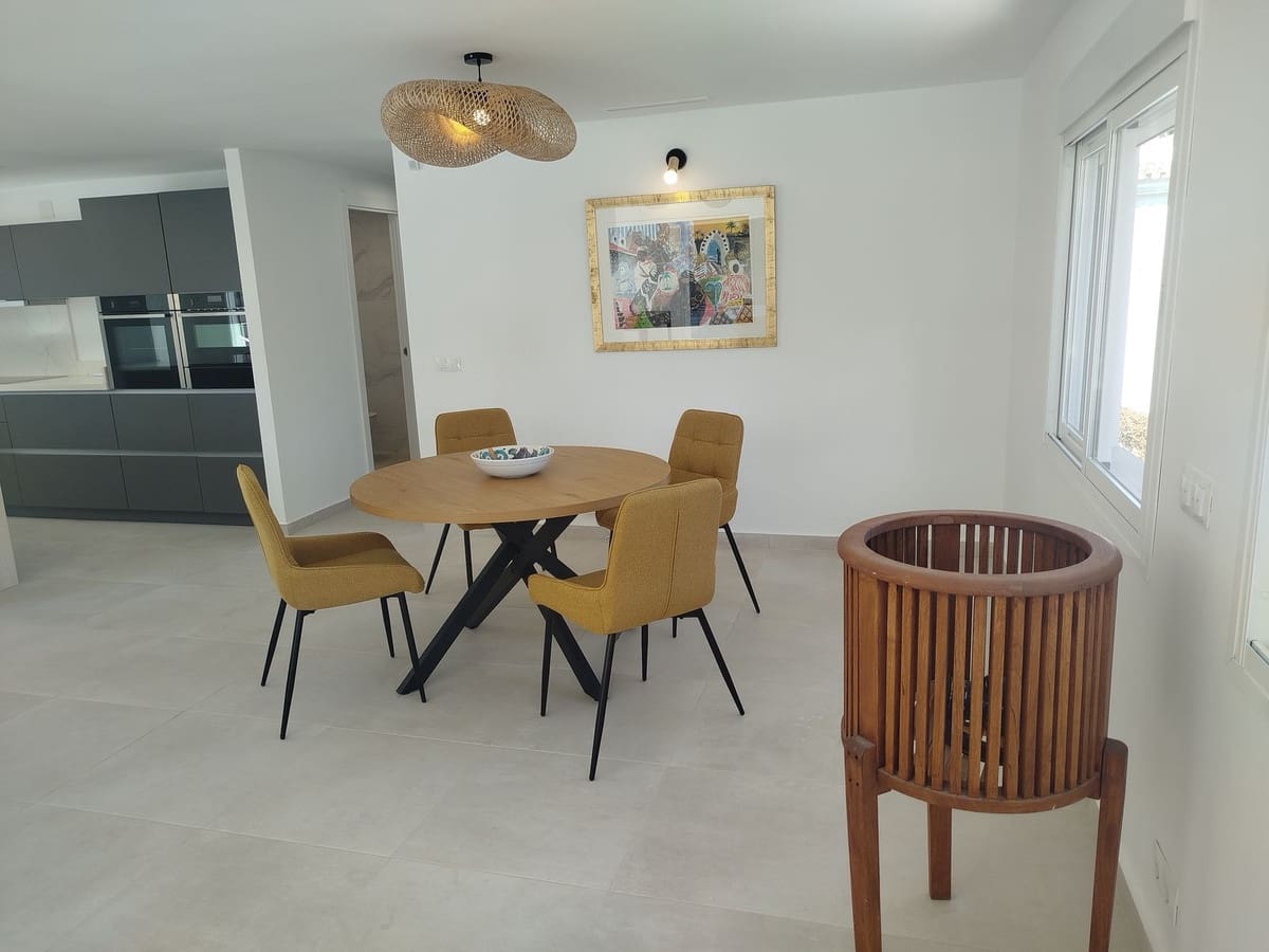 4 soveværelse Villa til salg i Mijas med swimmingpool garage - € 899.000 (Ref: 9482241)