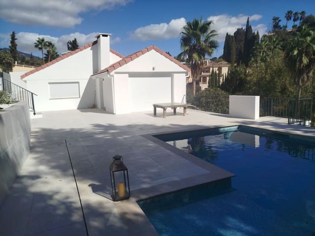 4 soveværelse Villa til salg i Mijas med swimmingpool garage - € 899.000 (Ref: 9482241)