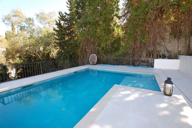 4 soveværelse Villa til salg i Mijas med swimmingpool garage - € 899.000 (Ref: 9482241)