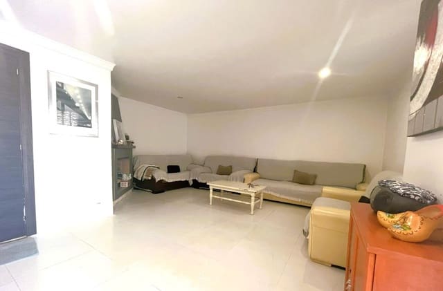 3 makuuhuone Omakotitalo myytävänä paikassa Atalaya-Isdabe, Estepona mukana uima-altaan - 320 000 € (Ref: 9483217)