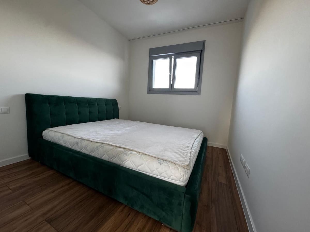 2 slaapkamer Penthouse te koop in Estepona met zwembad garage - € 399.000 (Ref: 9483574)