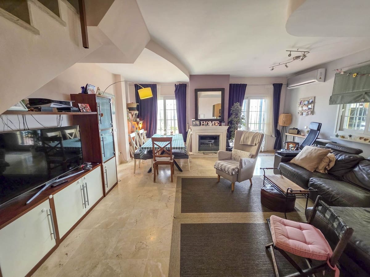 3 bedroom Townhouse for sale in Manilva with pool garage - € 340,000 (Ref: 9483603)