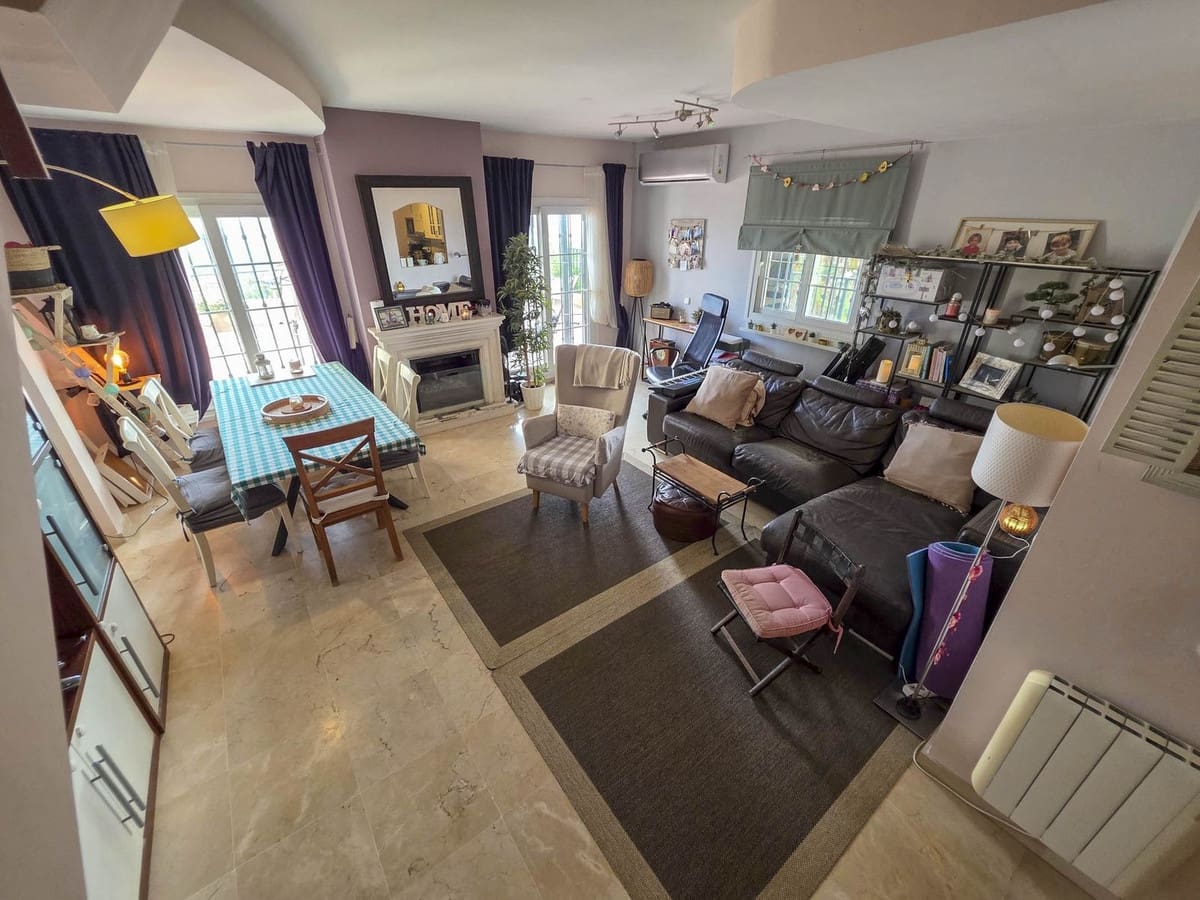 3 bedroom Townhouse for sale in Manilva with pool garage - € 340,000 (Ref: 9483603)