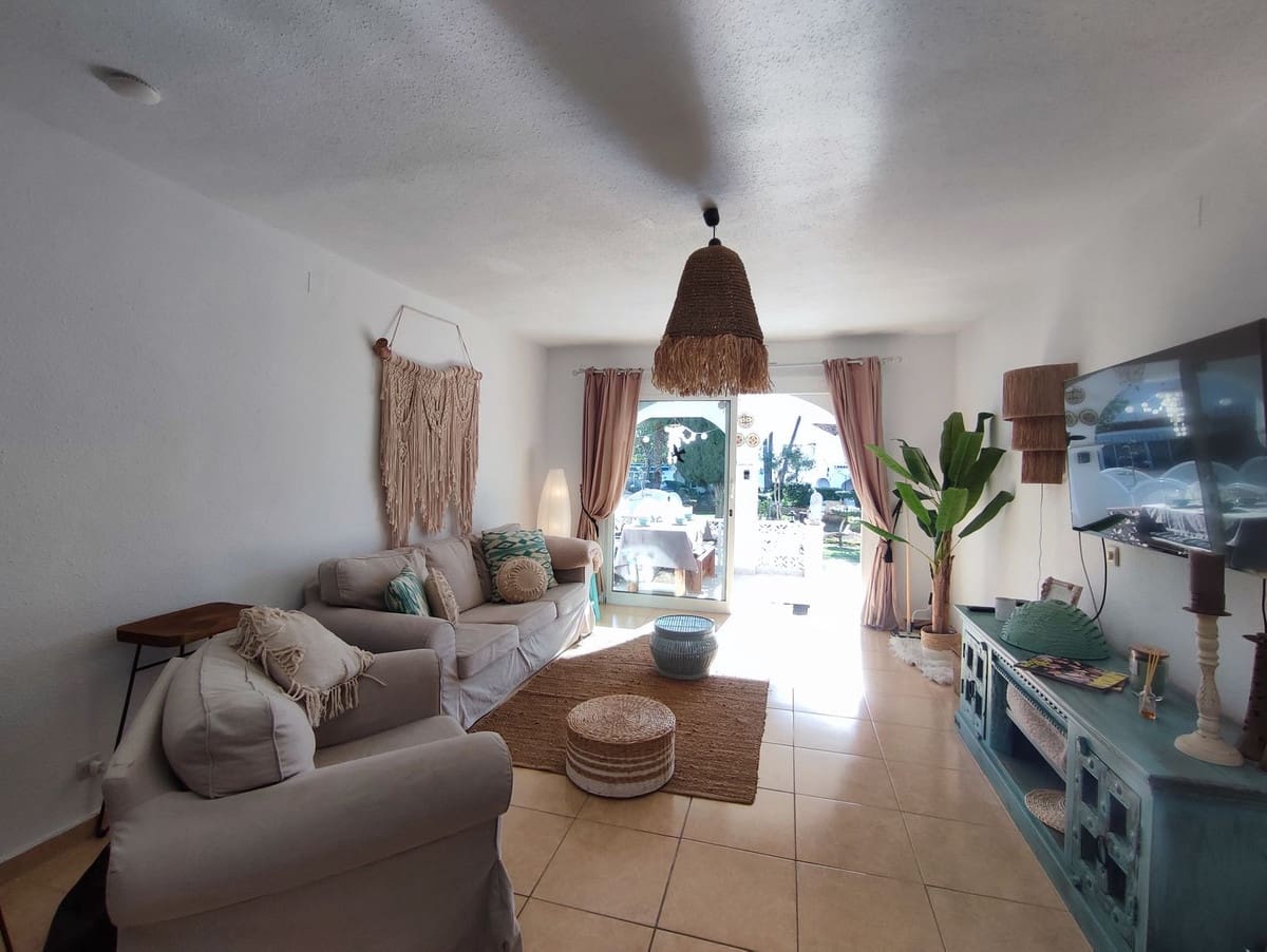 3 bedroom Townhouse for sale in Manilva with pool garage - € 299,000 (Ref: 9483604)