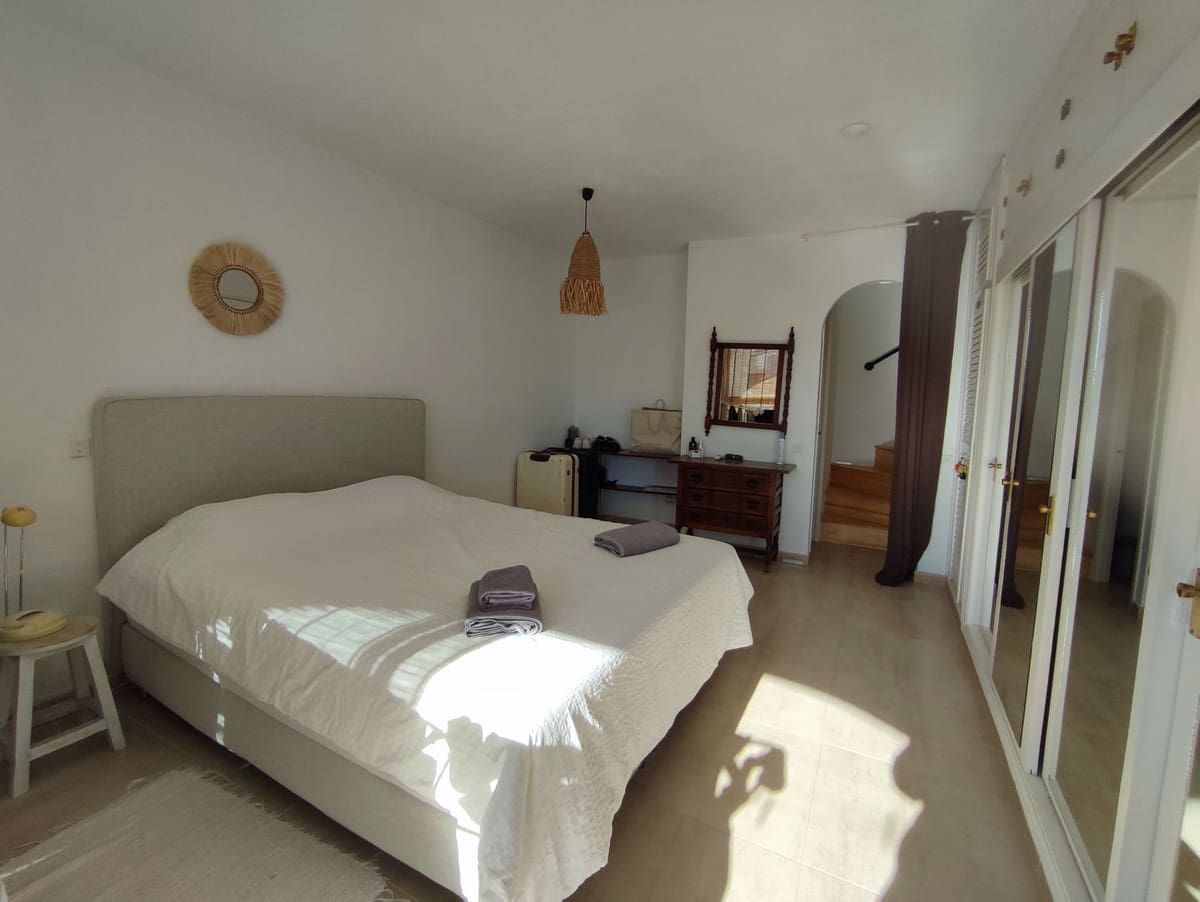 3 bedroom Townhouse for sale in Manilva with pool garage - € 299,000 (Ref: 9483604)