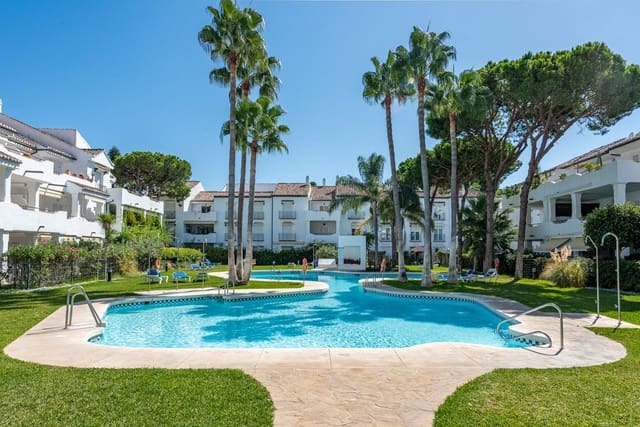2 chambre Appartement à vendre à Estepona avec piscine - 465 000 € (Ref: 9486873)